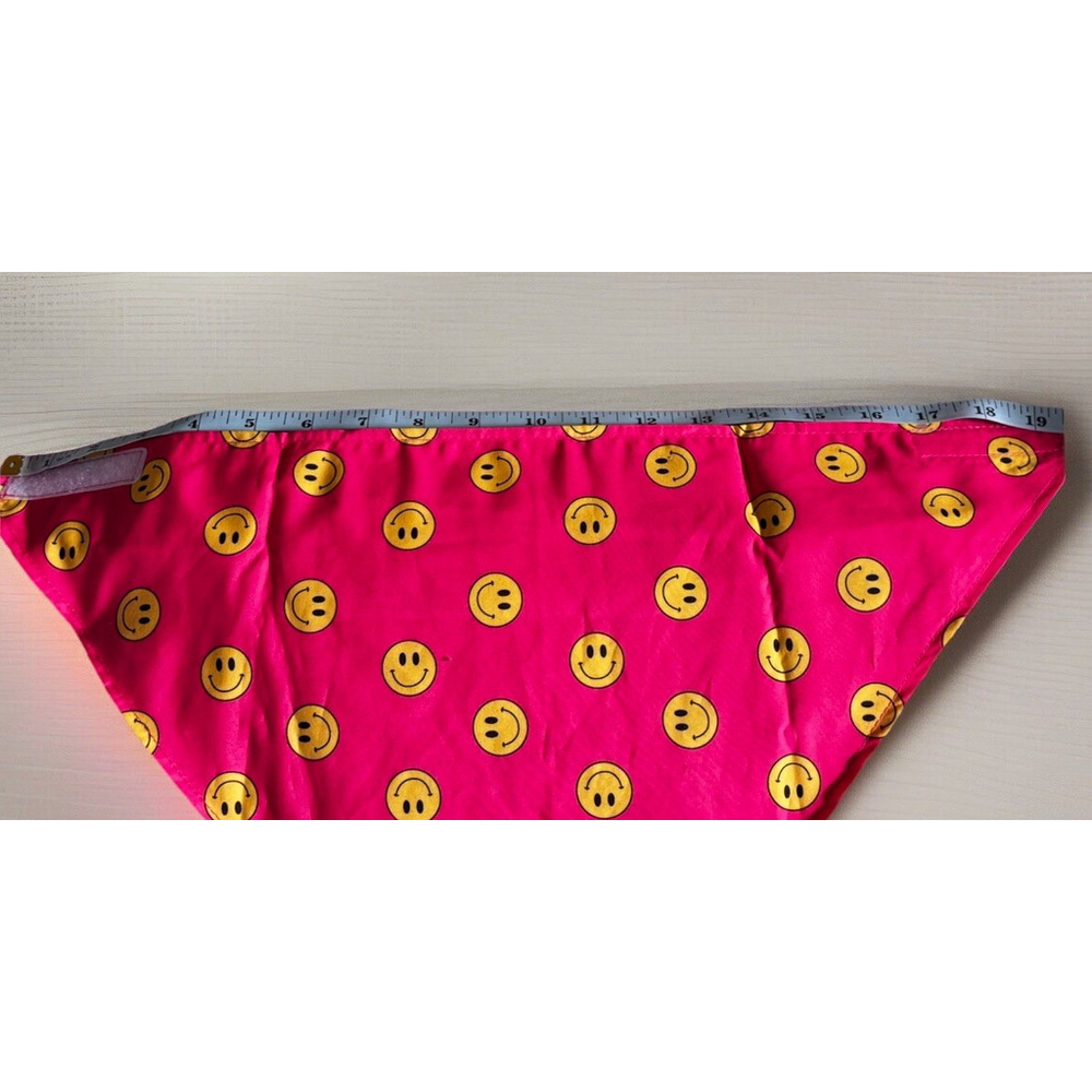 Pet Smiley Face Bandanna Med/Large•hook & Loop Closure• Hot Pink - Picture 4 of 6
